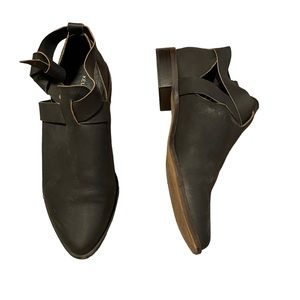 Kelsi Dagger “Ashton” knotted leather black ankle booties US 6 size EUR 36.5